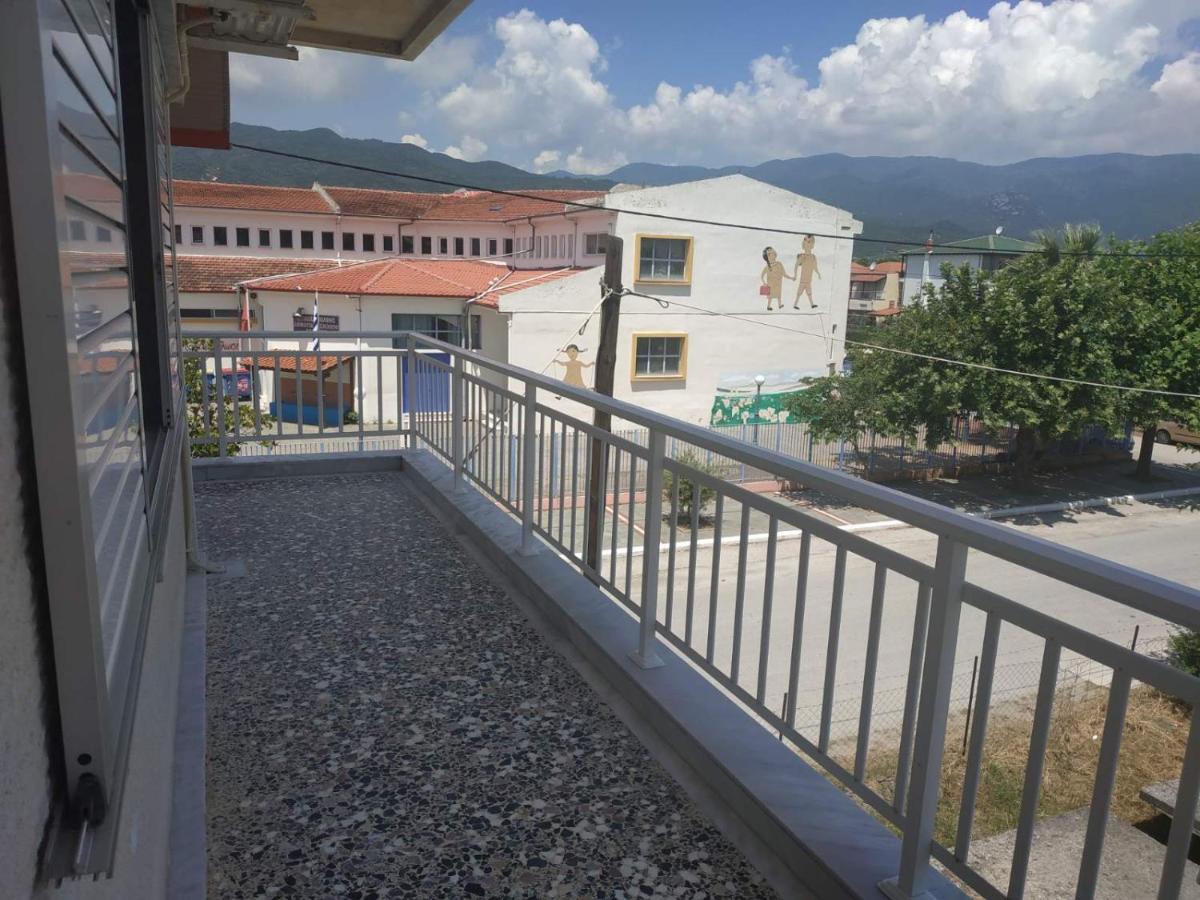 Appartamento Poly'S House Vrasná Esterno foto